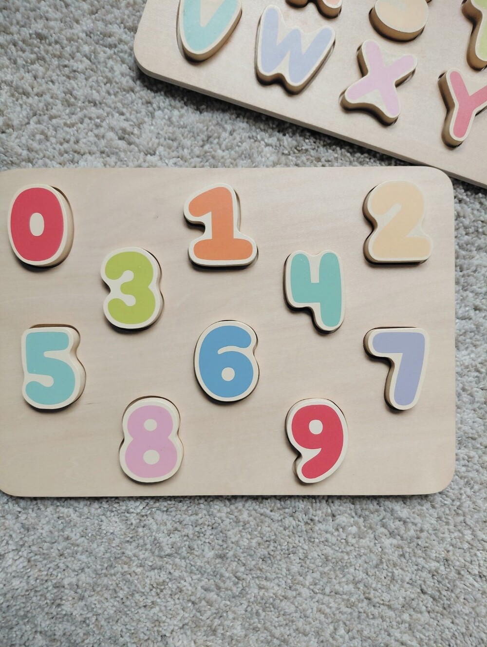 Games/Activity Board/Puzzles - Picture 12 of 16
